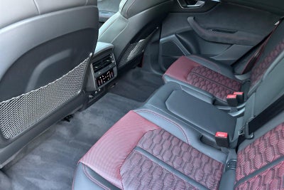 2026 Audi RS Q8 performance