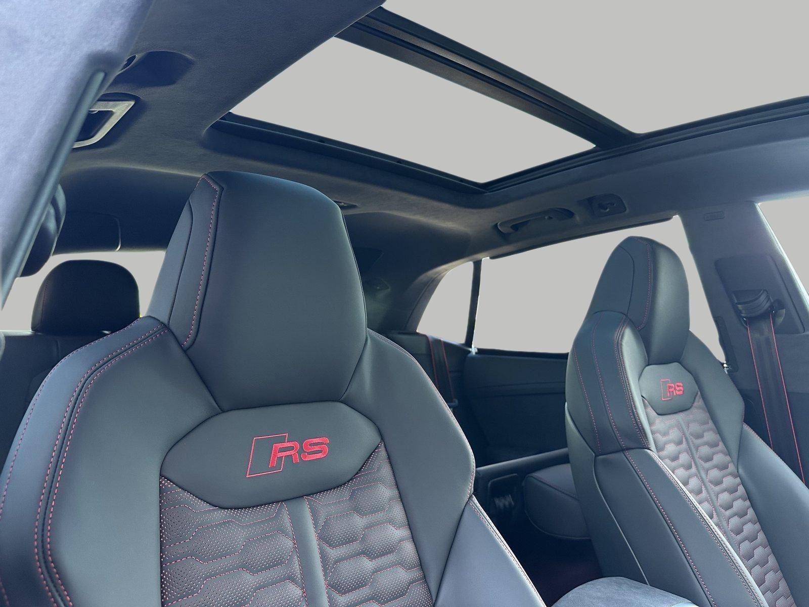 2026 Audi RS Q8 performance