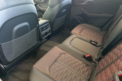 2026 Audi RS Q8 performance