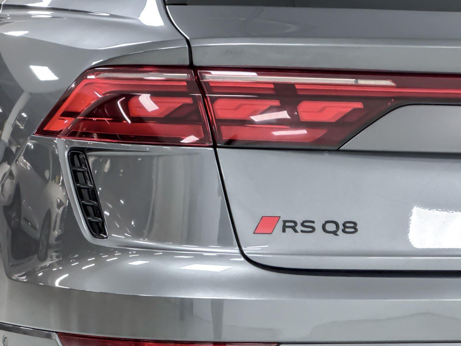 2026 Audi RS Q8 performance
