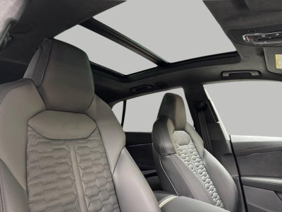 2026 Audi RS Q8 performance