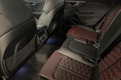 2025 Audi RS Q8 performance