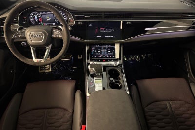 2025 Audi RS Q8 performance