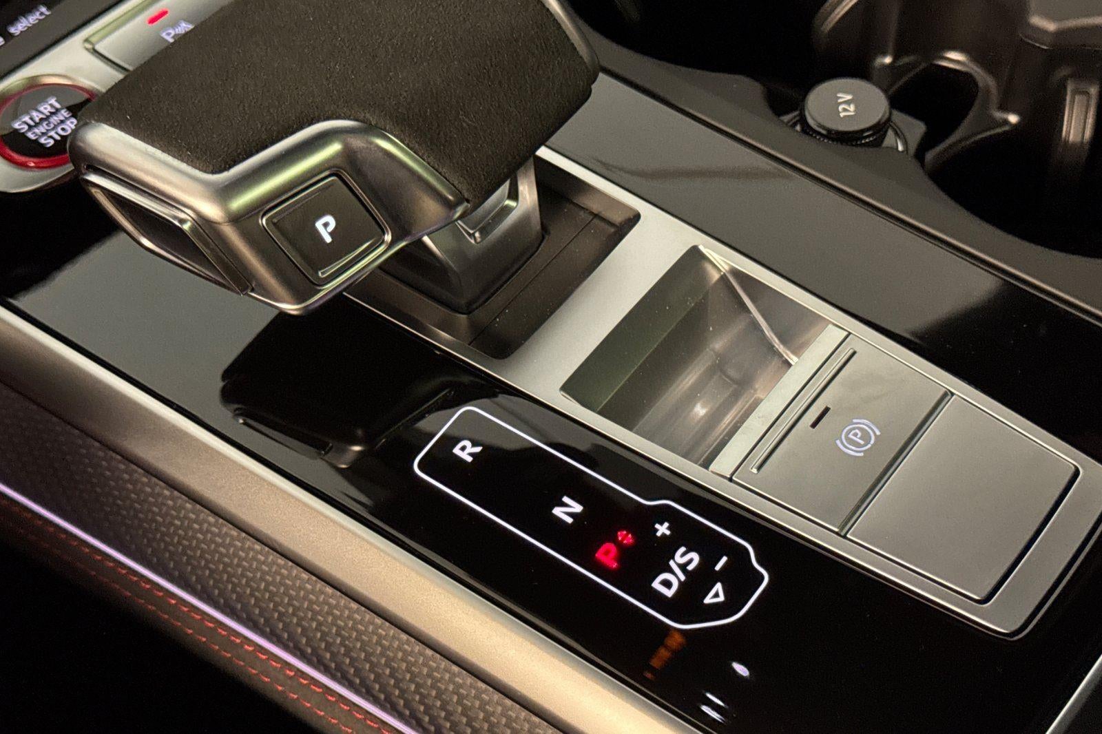 2025 Audi RS Q8 performance