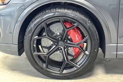 2026 Audi RS Q8 performance