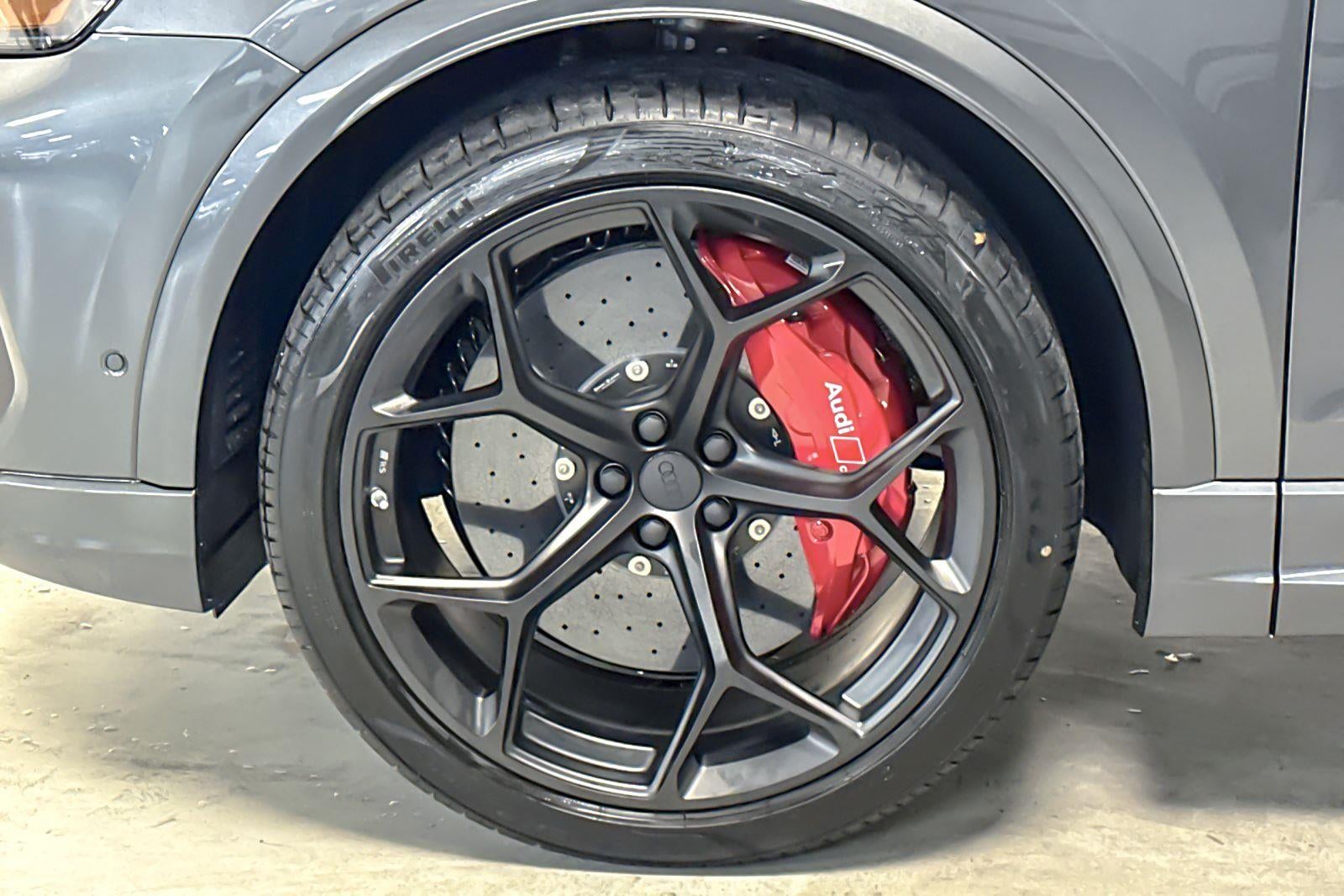 2026 Audi RS Q8 performance