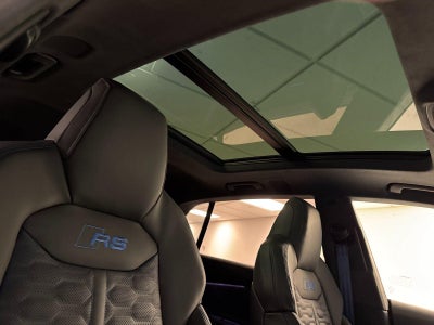 2026 Audi RS Q8 performance