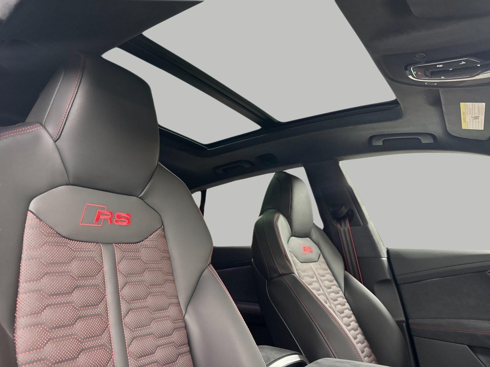 2026 Audi RS Q8 performance