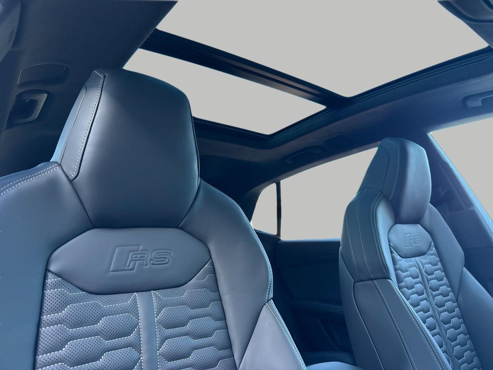 2026 Audi RS Q8 performance