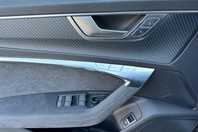 2025 Audi RS 6 Avant performance