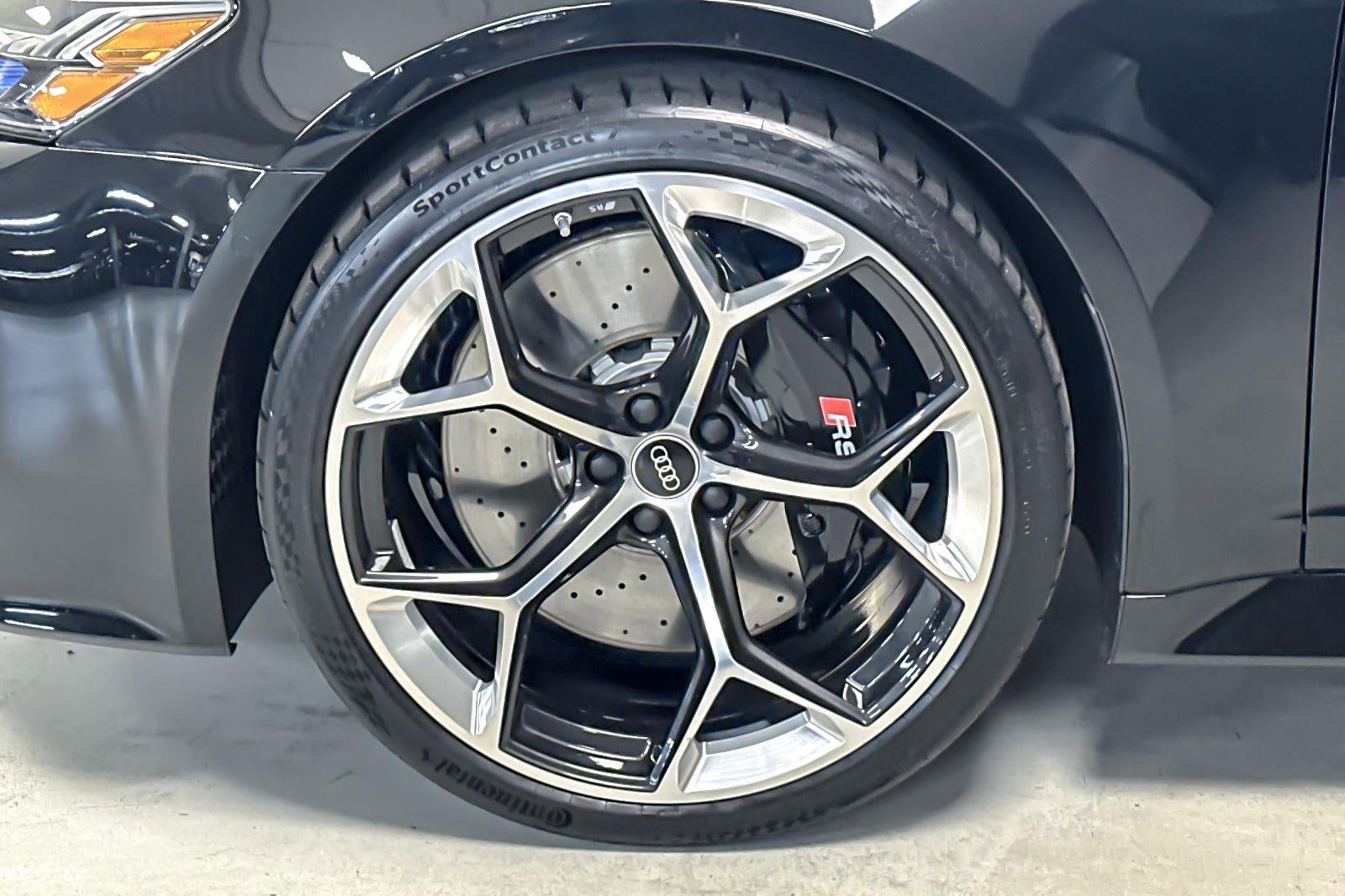 2025 Audi RS 6 Avant performance